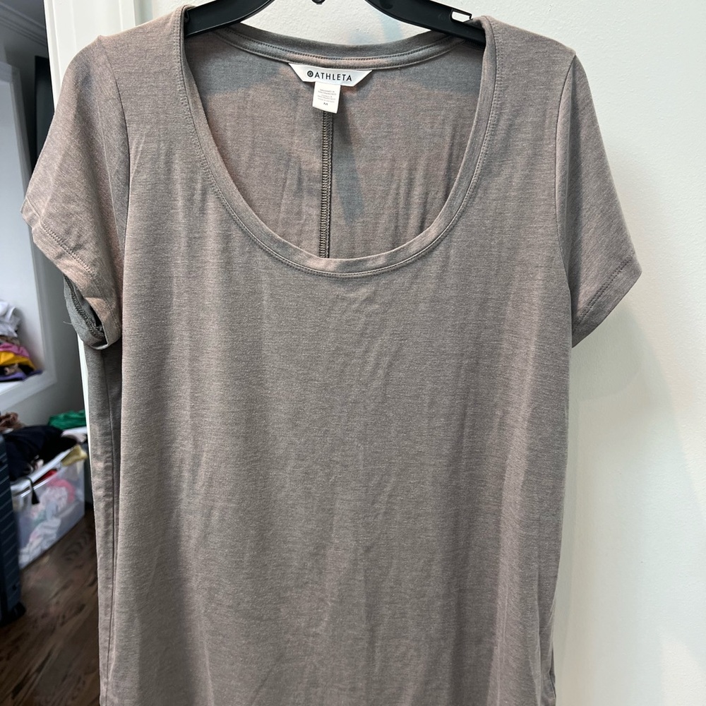Athleta tees